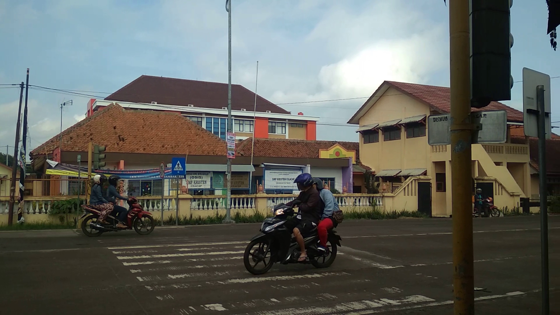 Membangun Masa Depan di SMP Kristen Cilacap